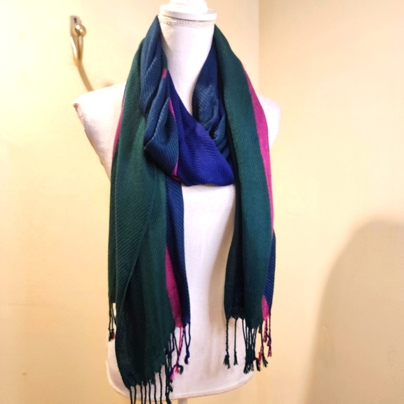 Liz Clairbone Plaid Multicolor Fringe Light Weight Scarf - Picture 1 of 7